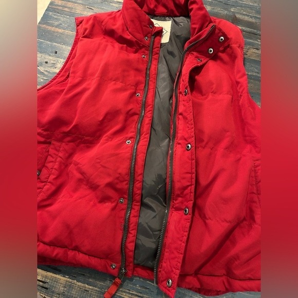 St John's Bay Red Puffer Vest Extra Large Warm Winter Thick Cozy Fall - Picture 4 of 12